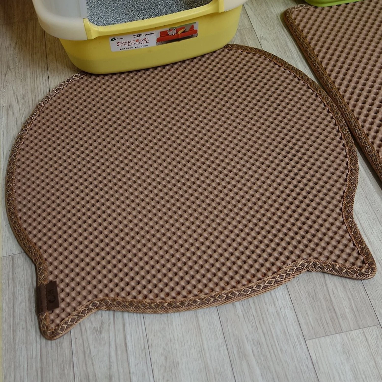 Moonshuttle Headshaped Blackhole Litter Mat 6 Moonshuttle Headshaped Blackhole Litter Mat - Image 6