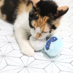 Mad Cat Yowlin' Yetti Catnip & Silvervine Cat Toy -Furry Feast 181824 PT4. AC SS1800 V1637364421