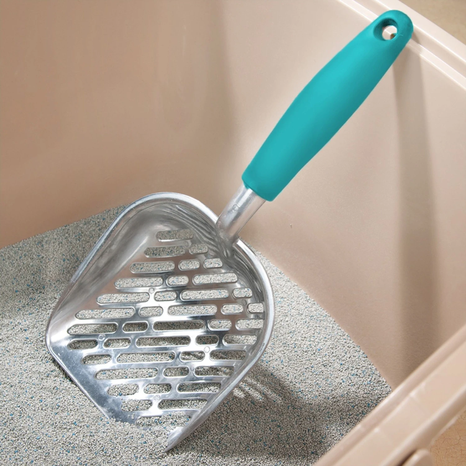 SunGrow Wide & Deep Metal Cat Litter Scooper 5 SunGrow Wide & Deep Metal Cat Litter Scooper - Image 5